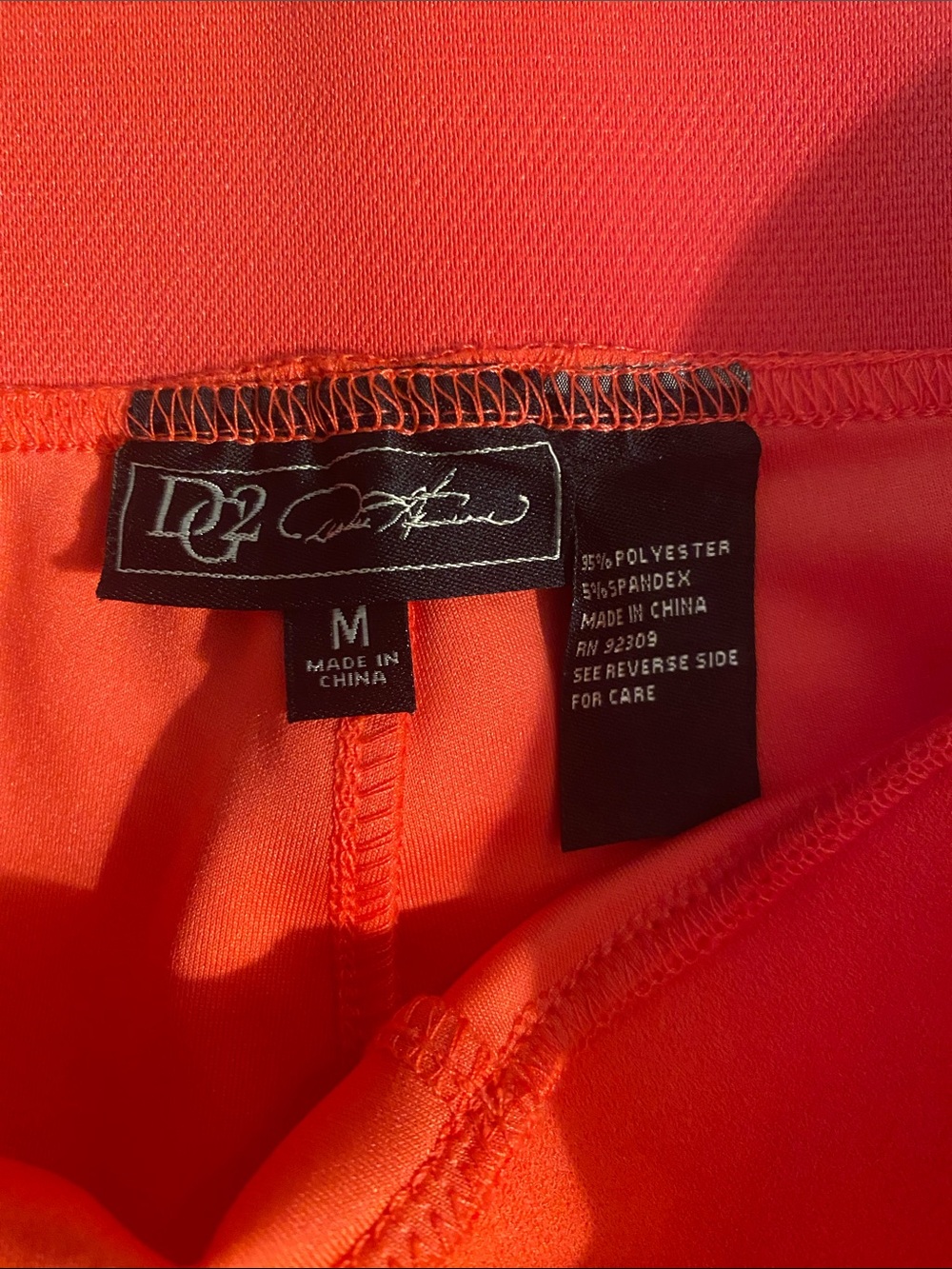 DG2(Diane Gilman) NWT coral pull on knit flex pants - Picture 3 of 4